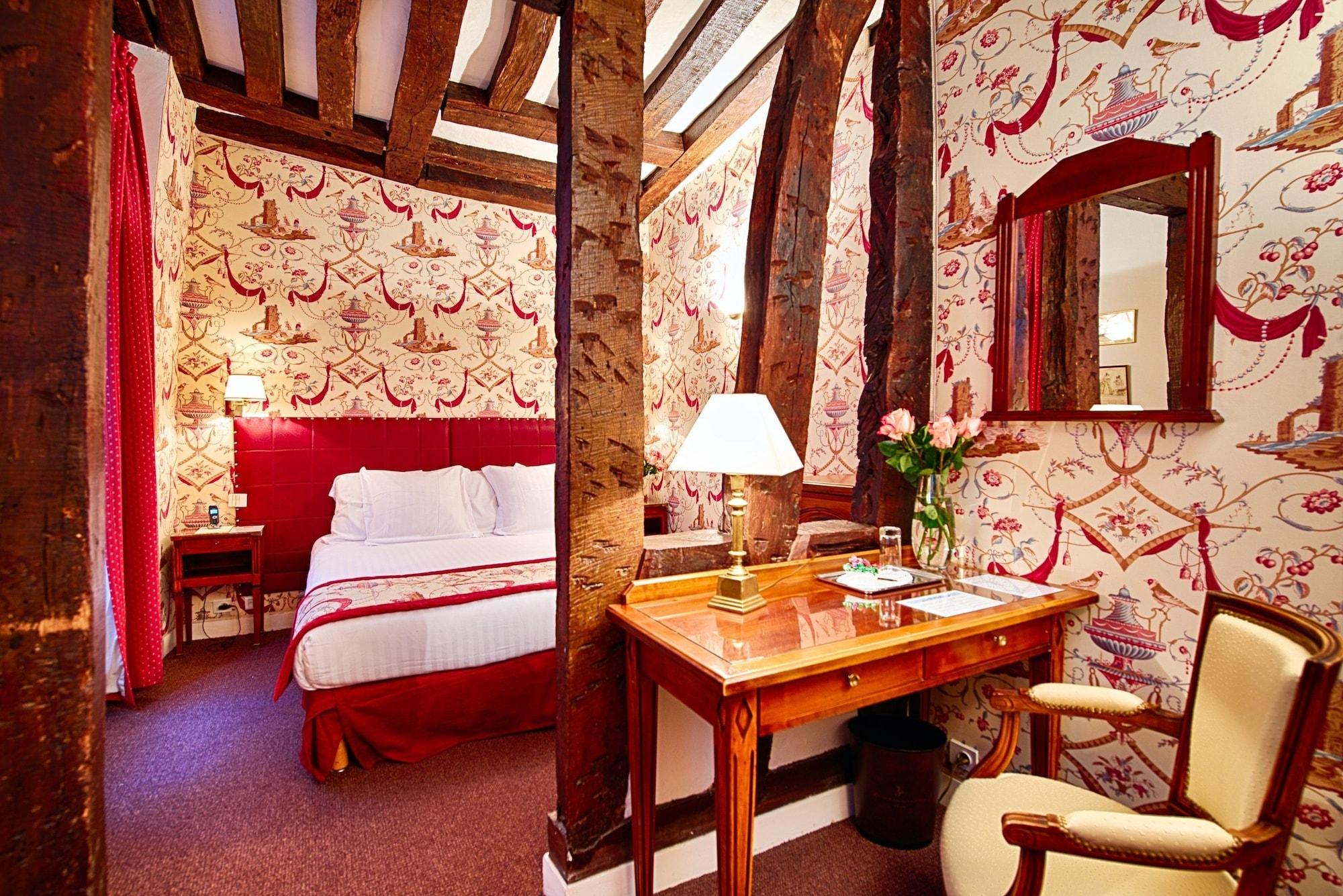 Relais Hotel Du Vieux Paris Bilik gambar