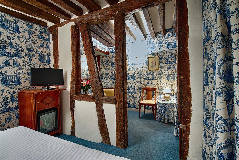 Relais Hotel Du Vieux Paris Bilik gambar