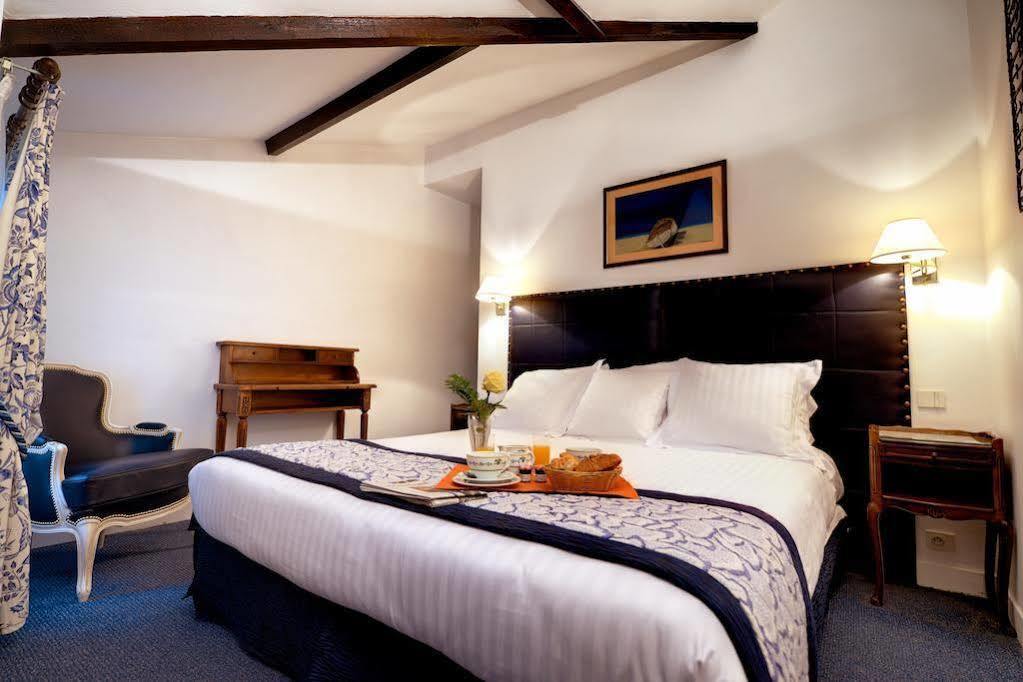 Relais Hotel Du Vieux Paris Bilik gambar
