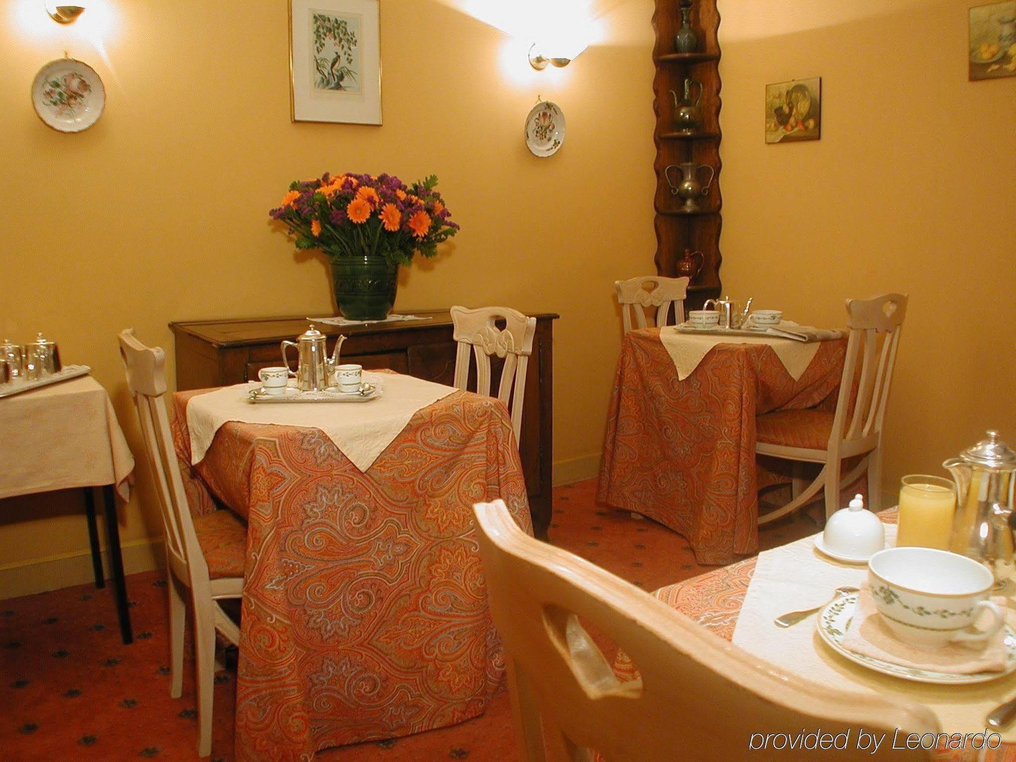 Relais Hotel Du Vieux Paris Restoran gambar